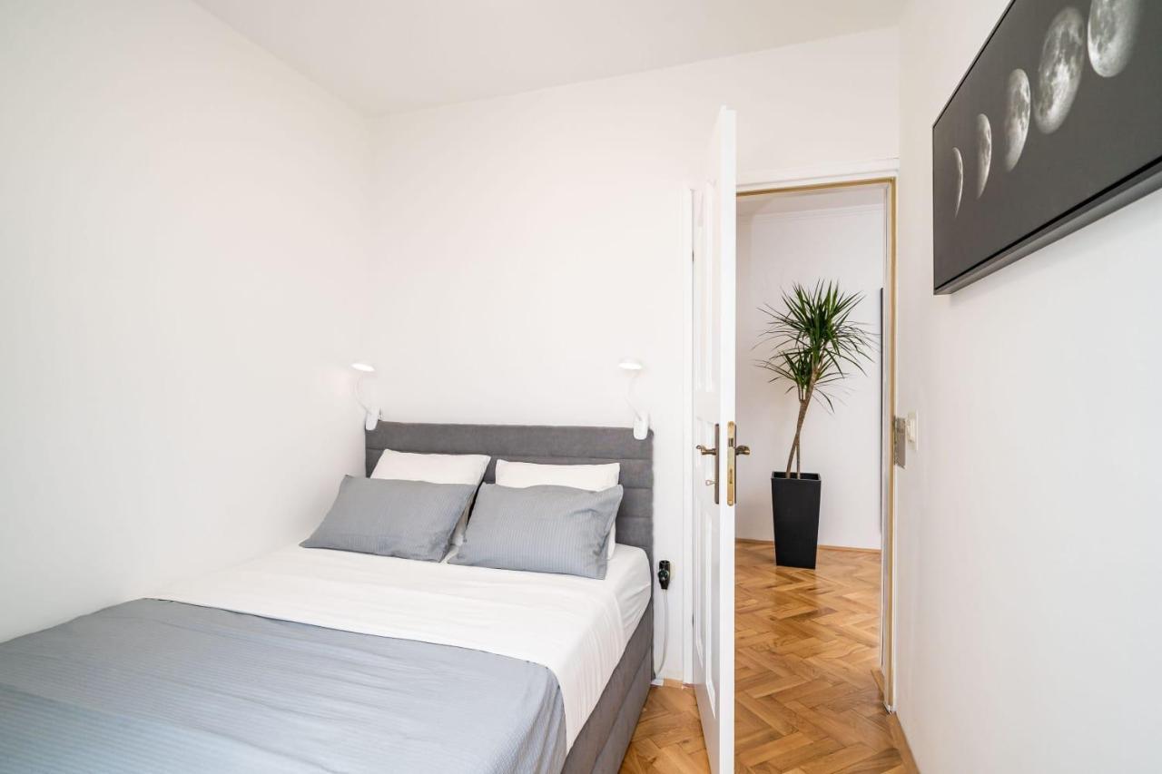 Apartman Knego With Parking Dubrovnik Exterior foto
